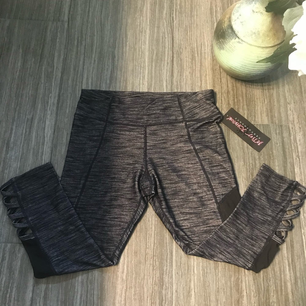 Betsey Johnson performance vented leg Capri. Never worn. With tags.